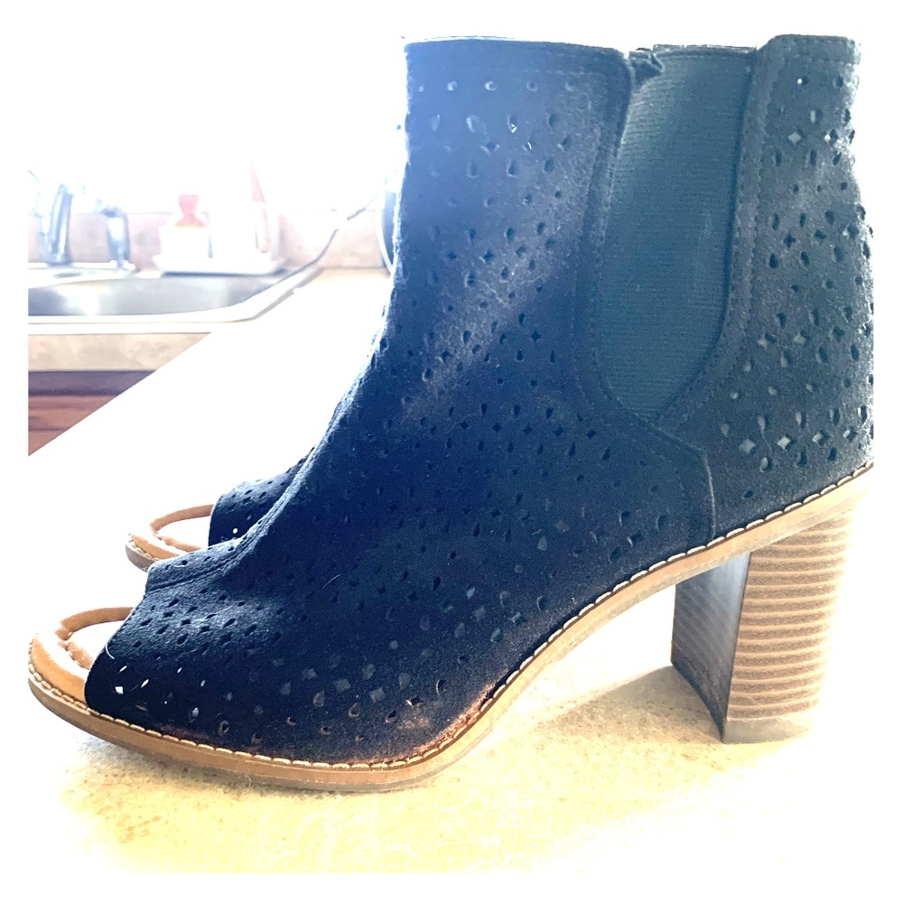 Black peep toe booties